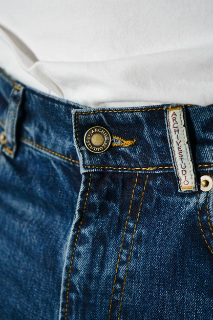 MEN’S DARK-WASH BOOTCUT JEANS